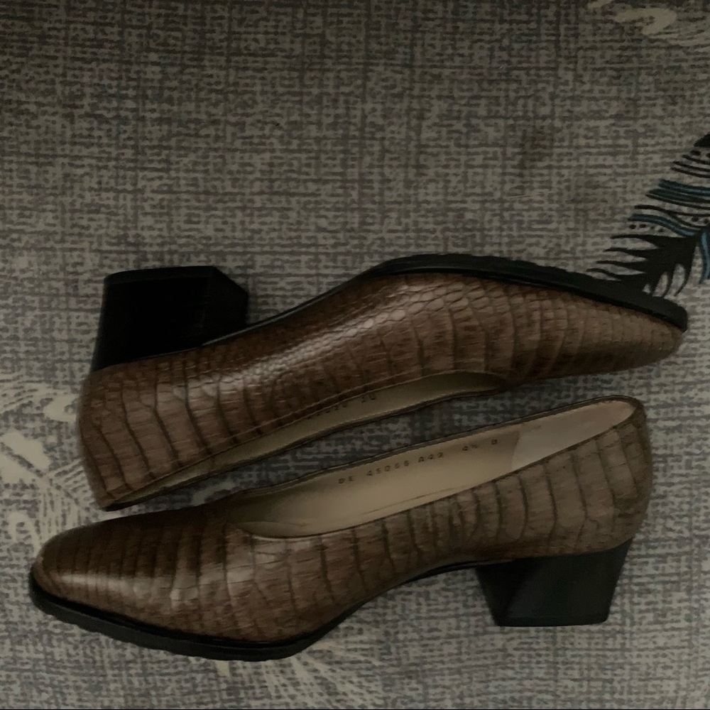Salvatore Ferragamo Pump Heels